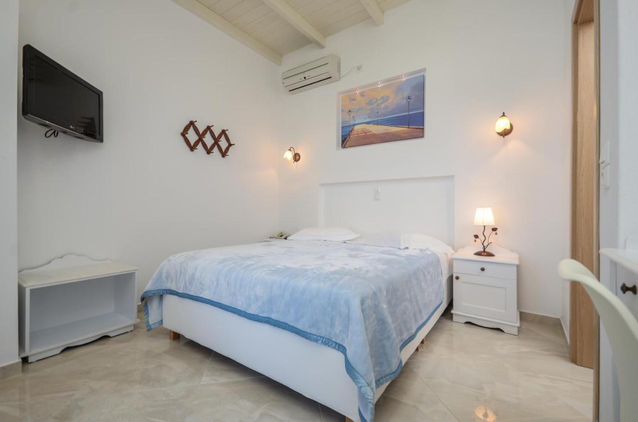 Hotel Anixis Naxos City 외부 사진